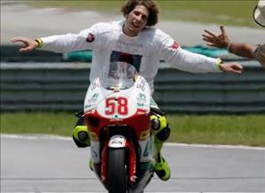 Marco Simoncelli oggi avrebbe festeggiato i 28 anni: video-tributo al Sic