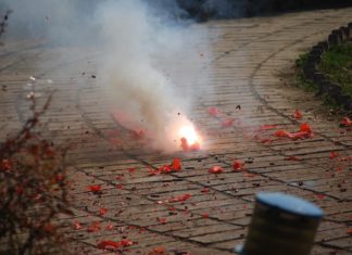 Napoli Capodanno bollettino di guerra feriti fuochi d'artificio