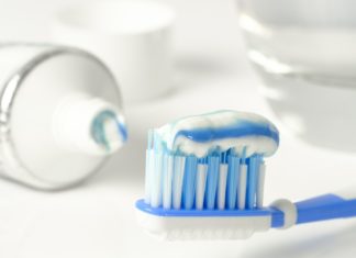 Bimba muore per reazione allergica al dentifricio