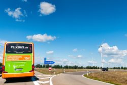 Flixbus donna partorisce su bus