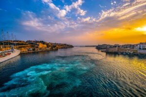 Malta isola studenti positivi